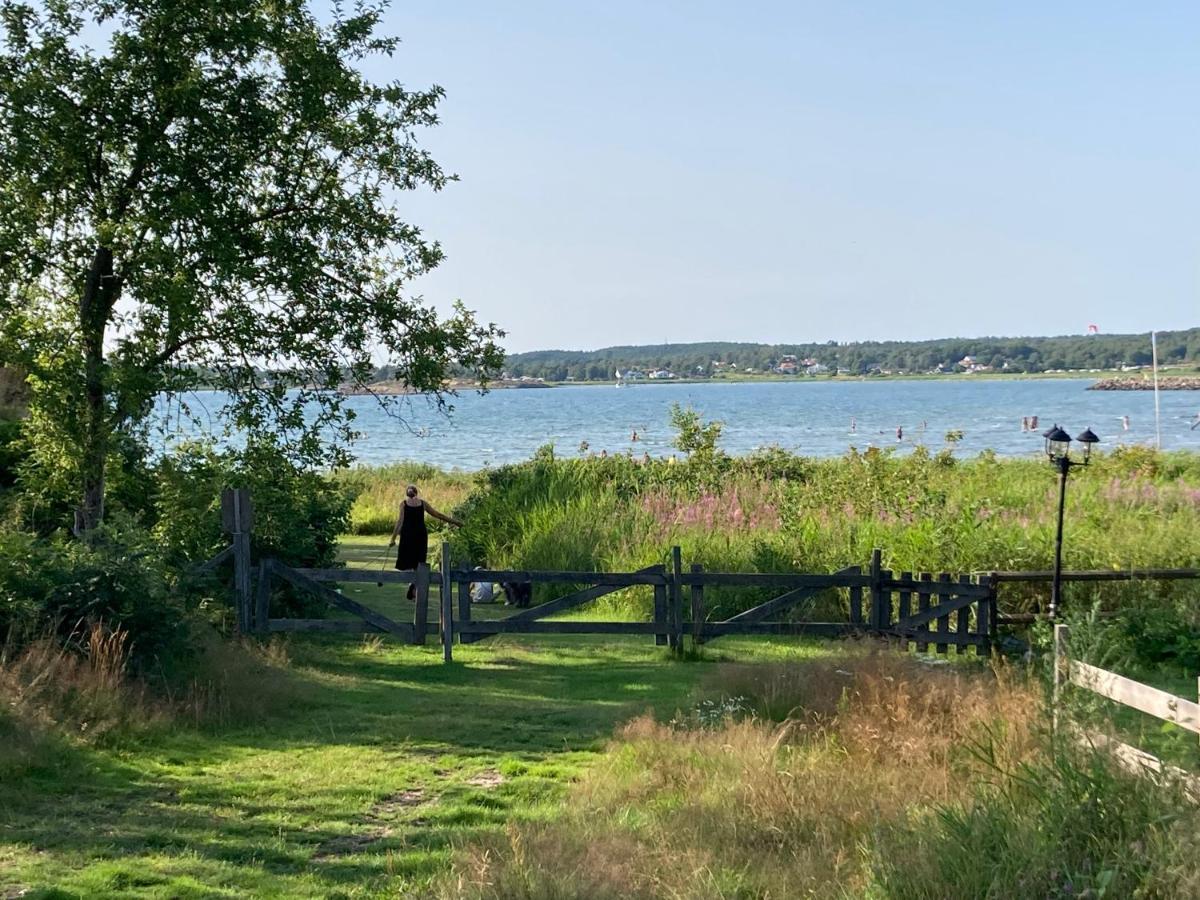 Sjoestugan Vallersvik Frillesås Kültér fotó